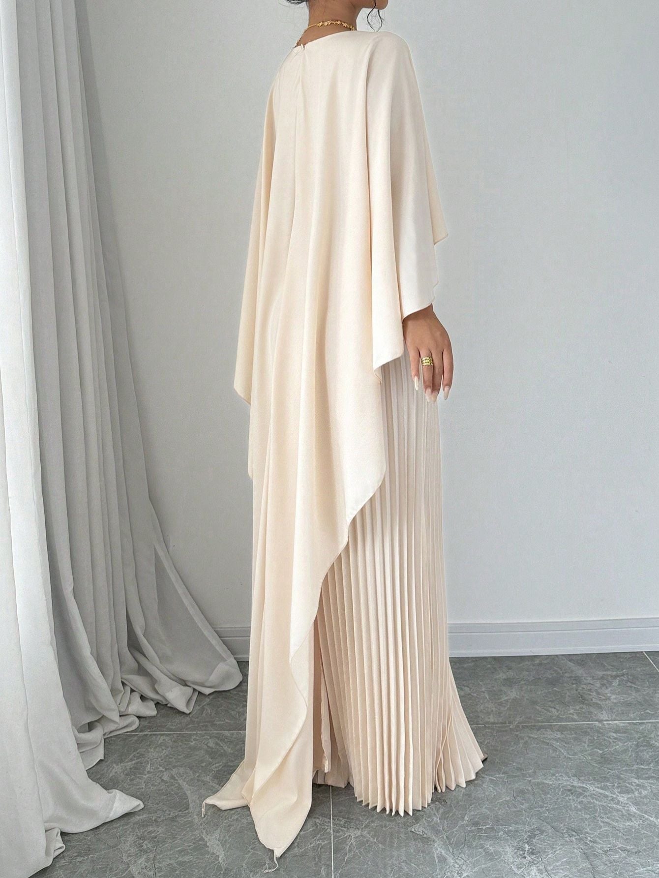 Pleated Maxi Dress – Loose Fit with Ruffles Fashion Junki